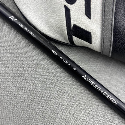 Titleist TSR2 Fairway 4 Wood - Stiff Flex / 16.5 Degree / LEFT HANDED