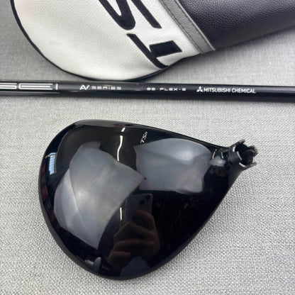 Titleist TSR2 Fairway 4 Wood - Stiff Flex / 16.5 Degree / LEFT HANDED