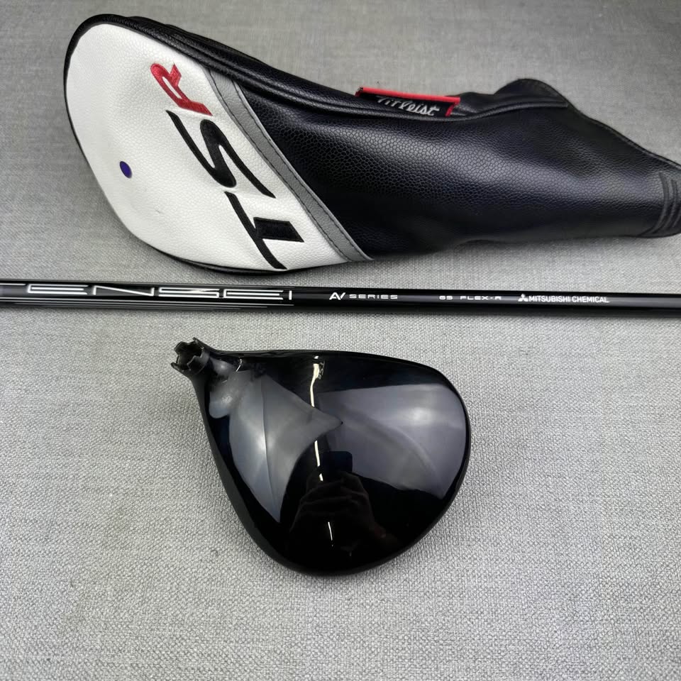 Titleist TSR2 Fairway - Regular Flex Tensei / 16.5 Degree