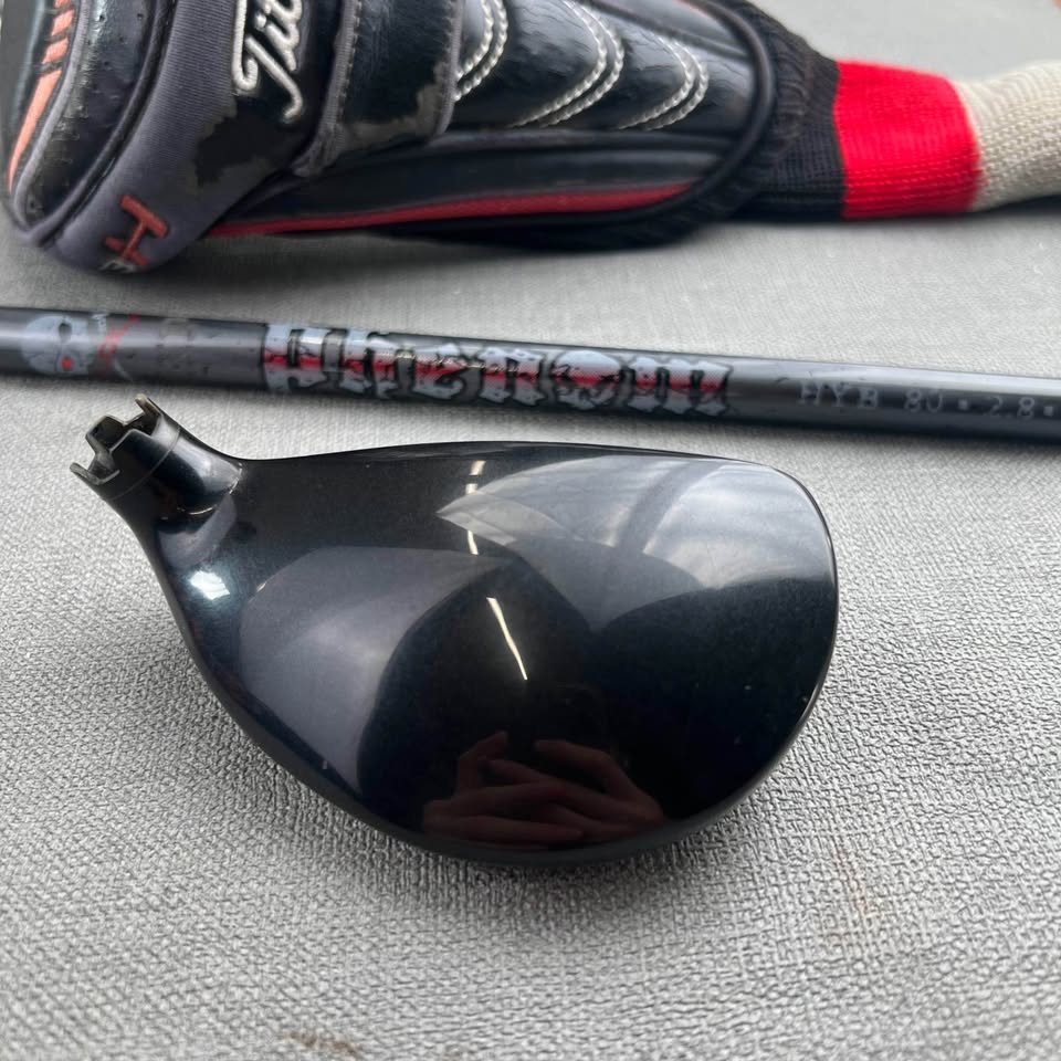 Titleist 913H 3 Hybrid - Regular Flex / 19 Degree Adjustable