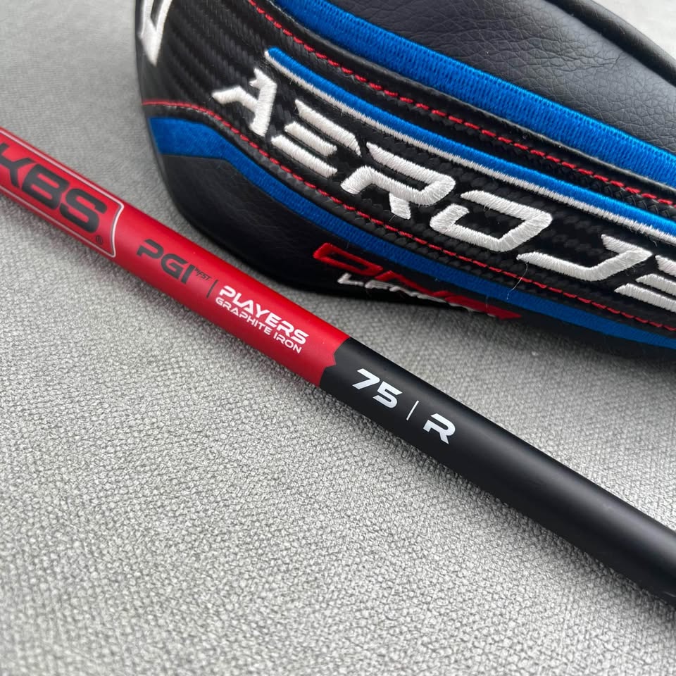 Cobra Aerojet ONE Length 3 Hybrid - Regular Flex / 19 Degree