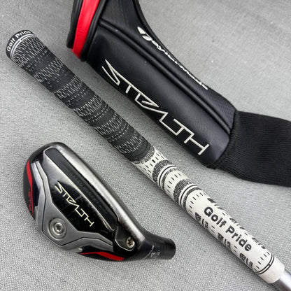 Taylormade Stealth Plus 4 Hybrid - Stiff Flex / 22 Degree