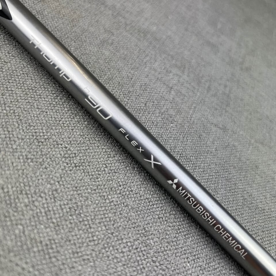 Taylormade P790 UDI 2 Iron - X Flex / 17 Degree