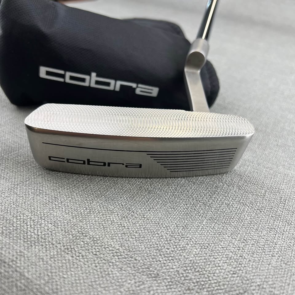 Cobra Blade Putter - 34 Inches / Cobra Grip