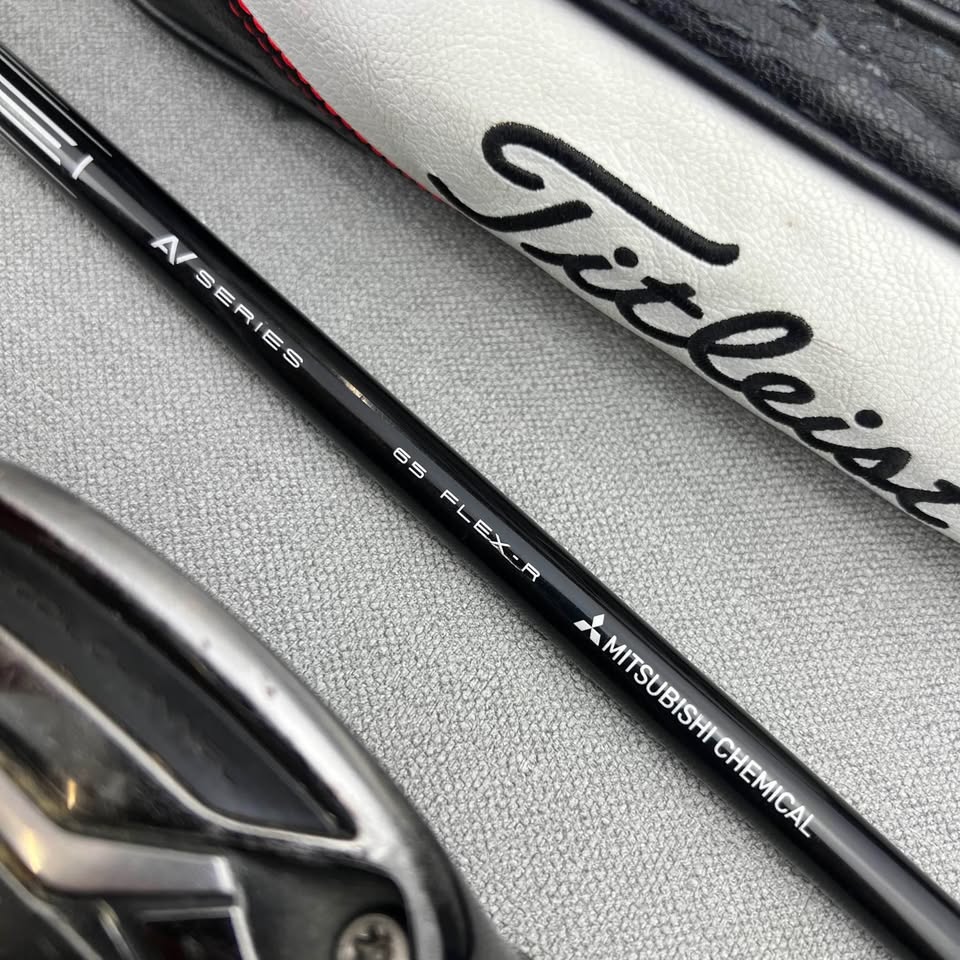 Titleist 917F2 Fairway 3 Wood - Regular Flex / 15 Degree