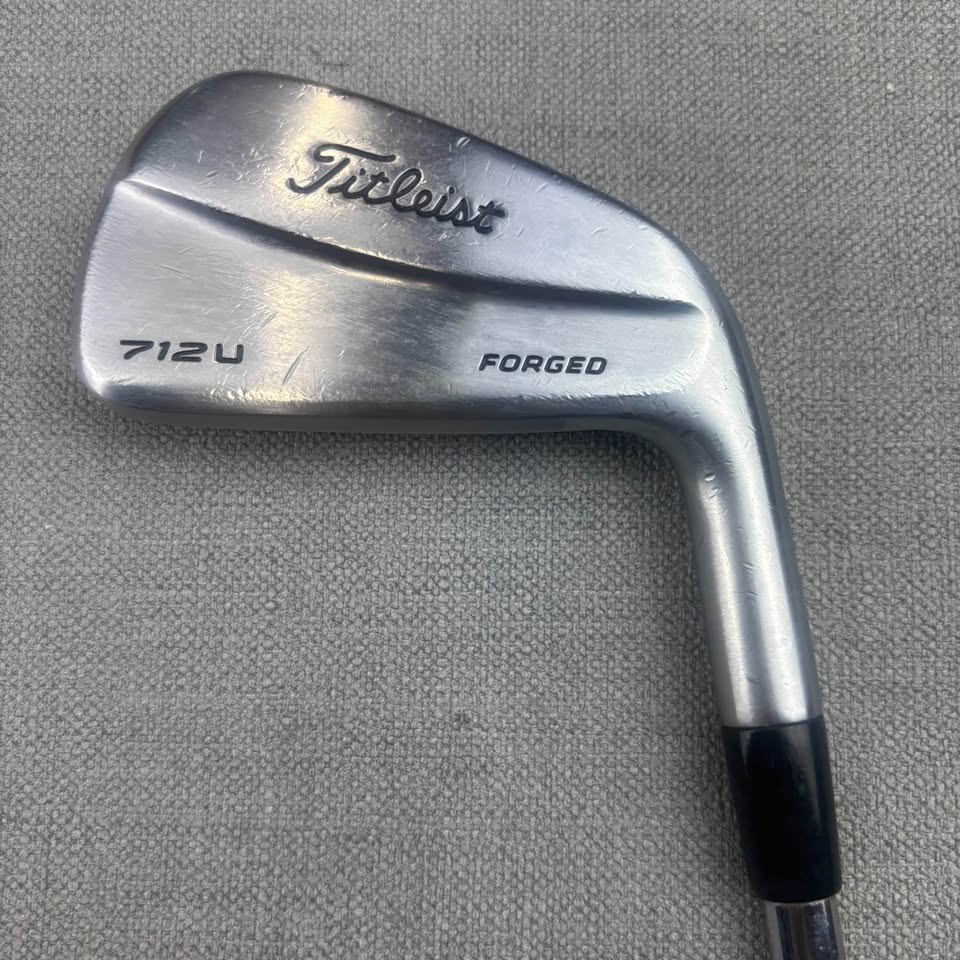 Titleist 712U Forged 2 Iron - Stiff Flex / 18 Degree