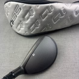 Taylormade Qi35 4 Hybrid - 22 Degree / Regular Flex