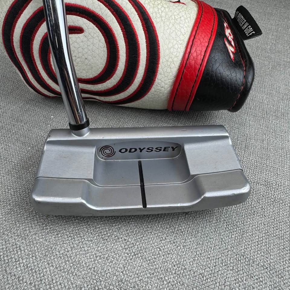 Odyssey White Hot OG Double Wide Putter - 34 Inches