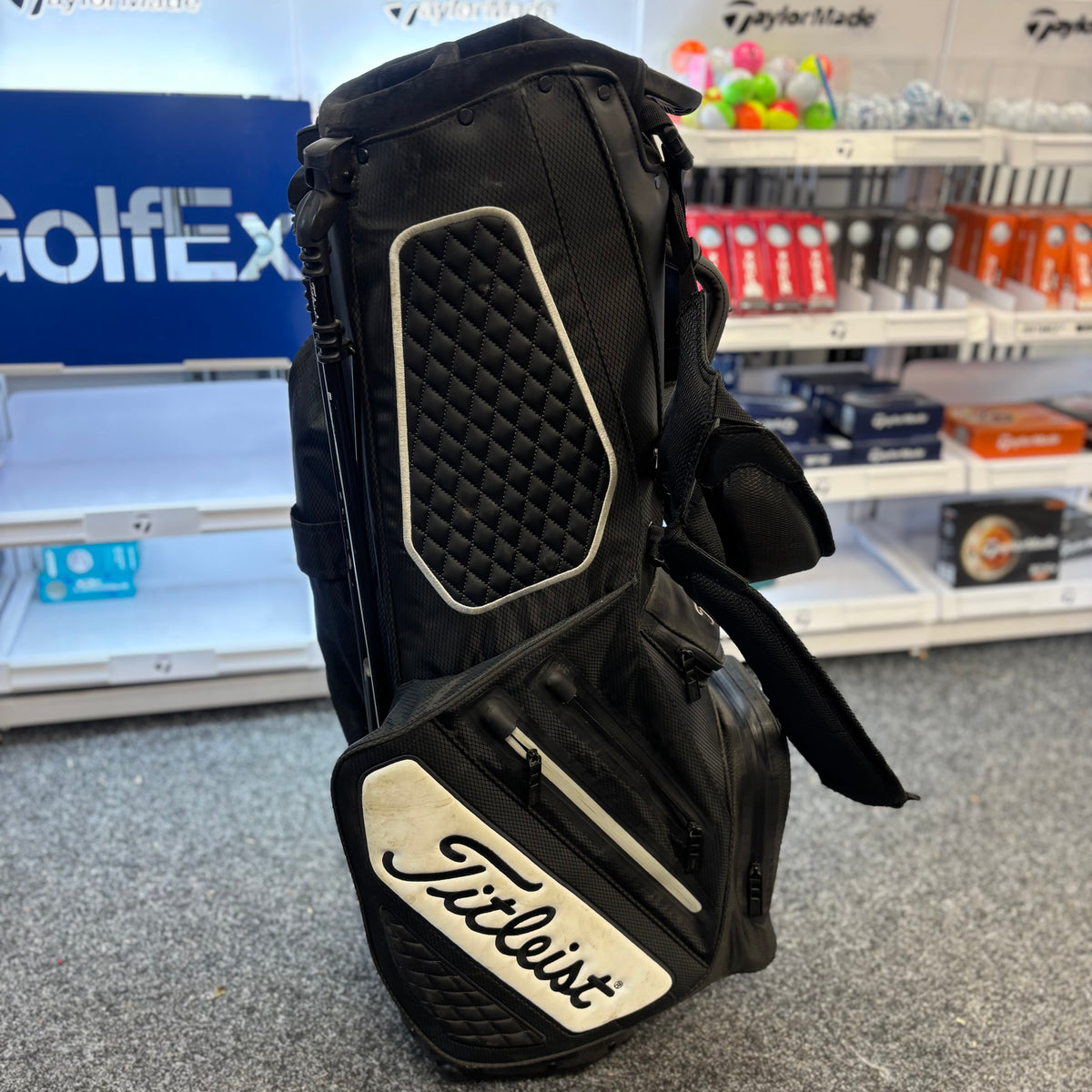 Titleist StaDry Hybrid Carry Bag - Wht/Blk/Red
