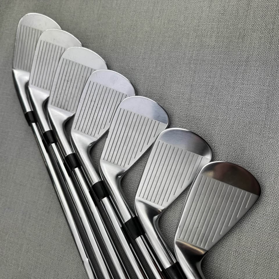 Titleist 718 AP2 Forged Irons - Stiff Flex S300 / 4-PW