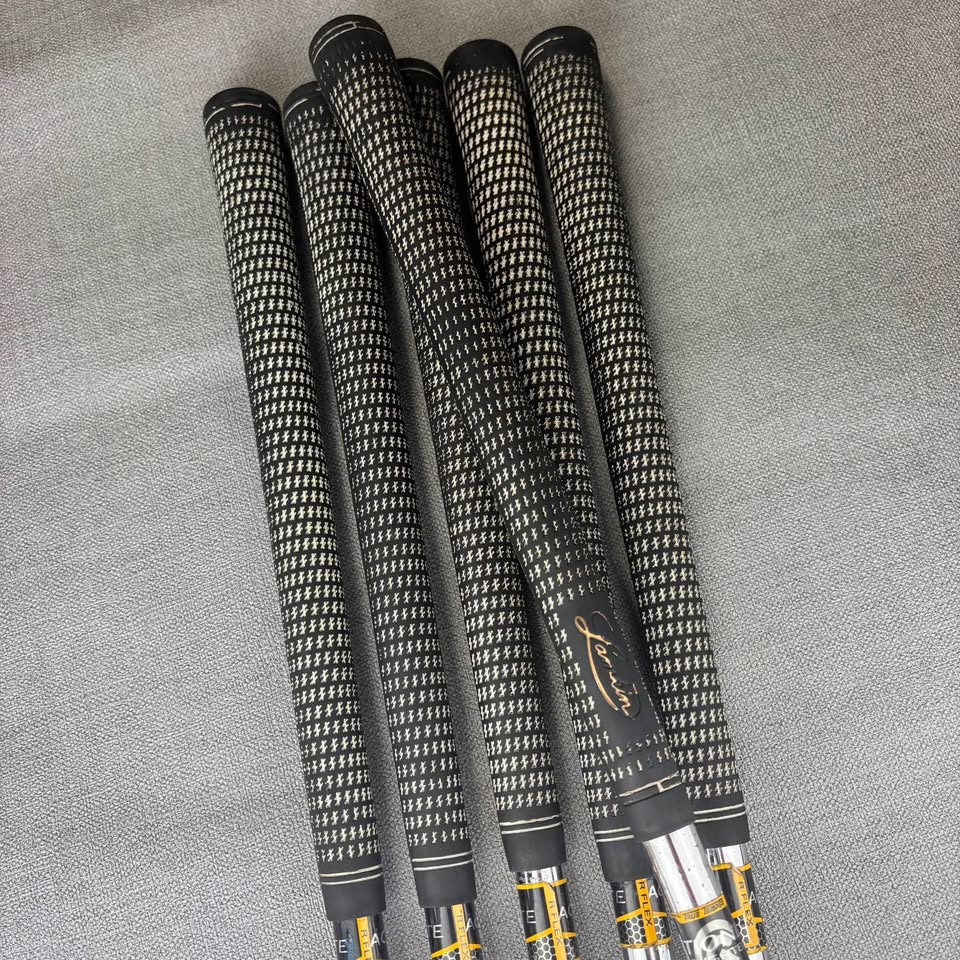 Cleveland CG Gold Iron Set - Regular Flex / 5-PW