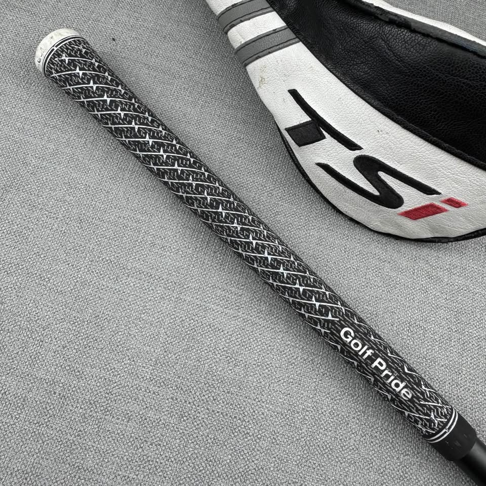 Titleist TSi2 Fairway 3 Wood - Stiff Flex / Golf Pride Z Cord