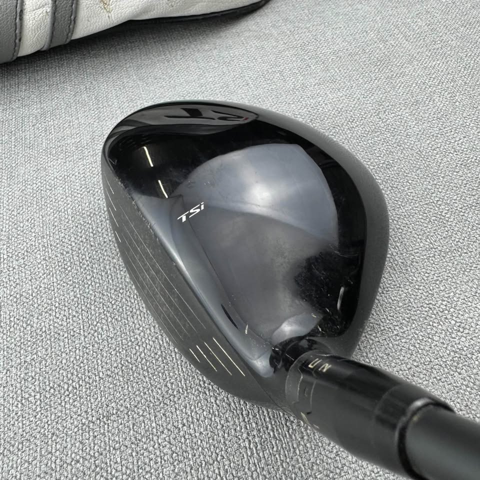 Titleist TSi2 Fairway 3 Wood - Stiff Flex / Golf Pride Z Cord