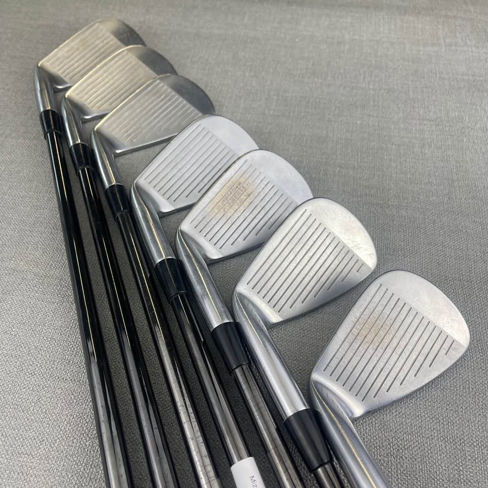Mizuno MP20 Forged Irons - KBS $ Taper 130 X Flex / 4-PW