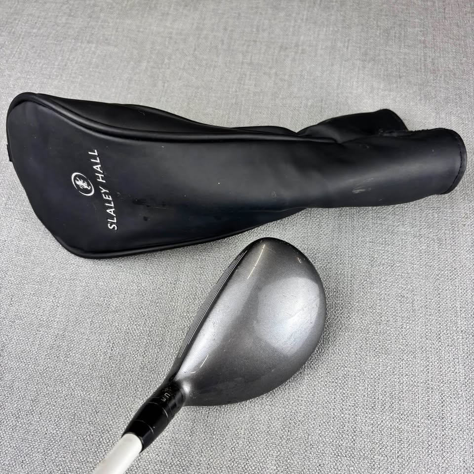 Titleist 816H1 Hybrid - Stiff Flex / 19 Degree