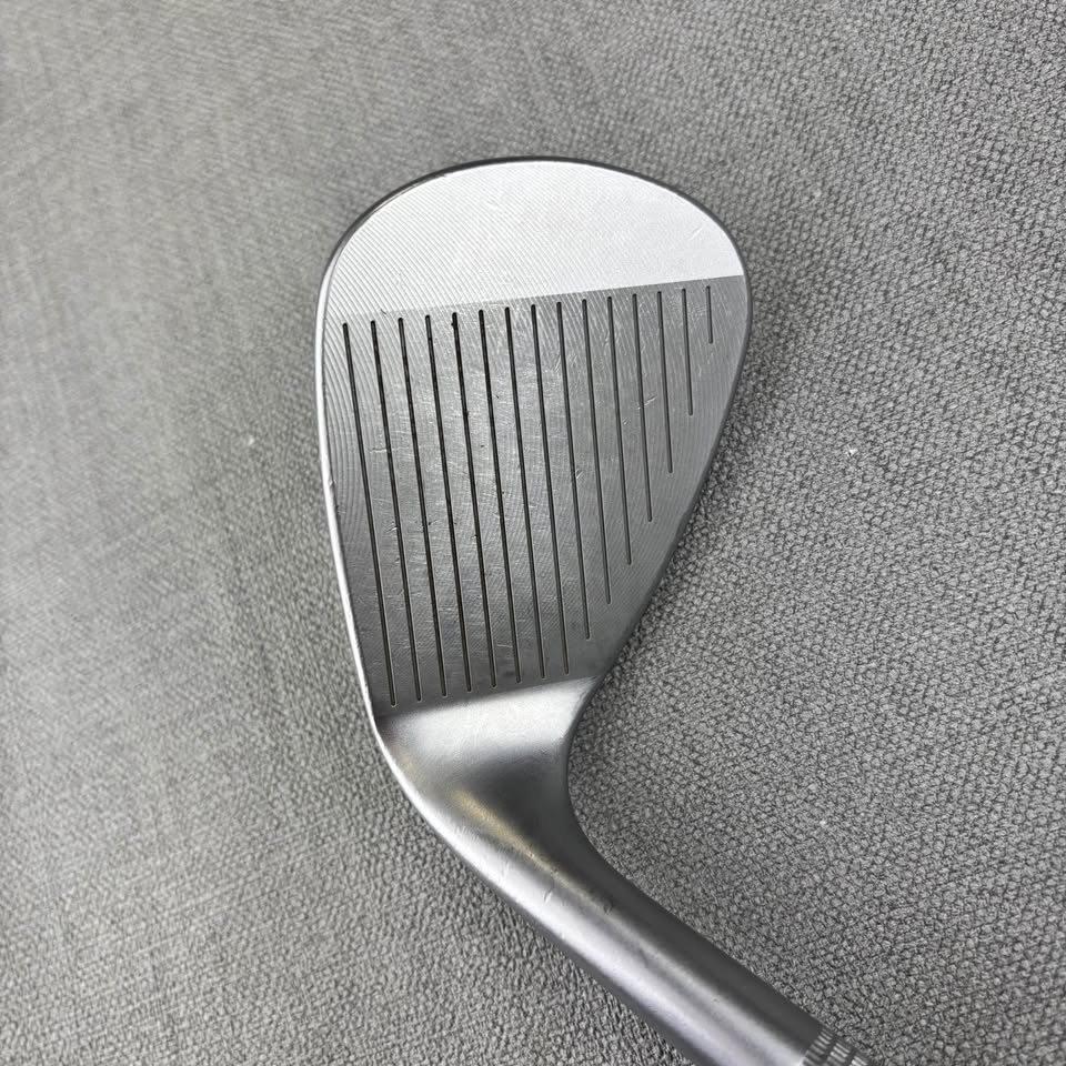 Wilson Staff Model Gap Wedge - Graphite Stiff Flex / 50 Degree