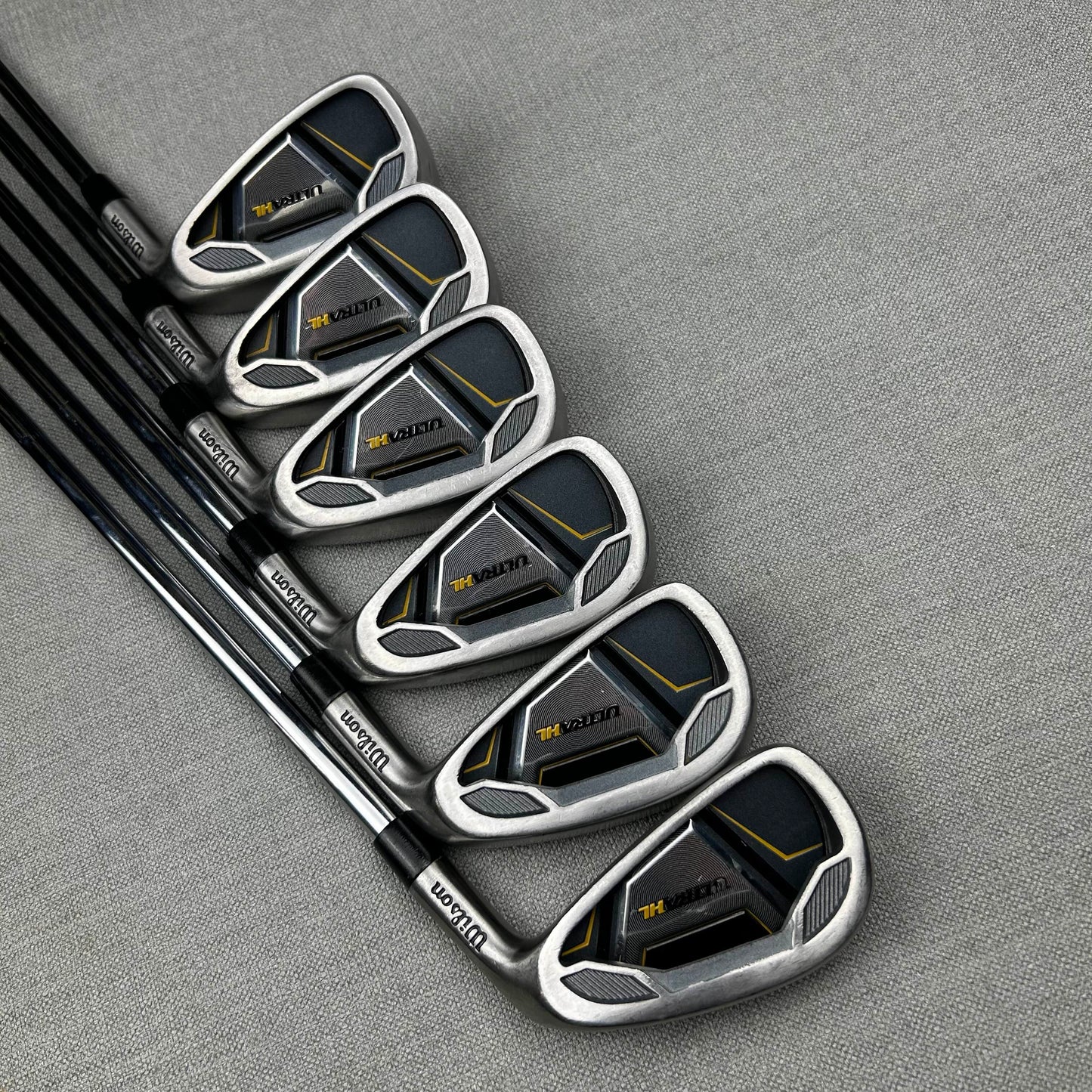 Wilson Ultra HL Irons - Regular Flex / 6-SW