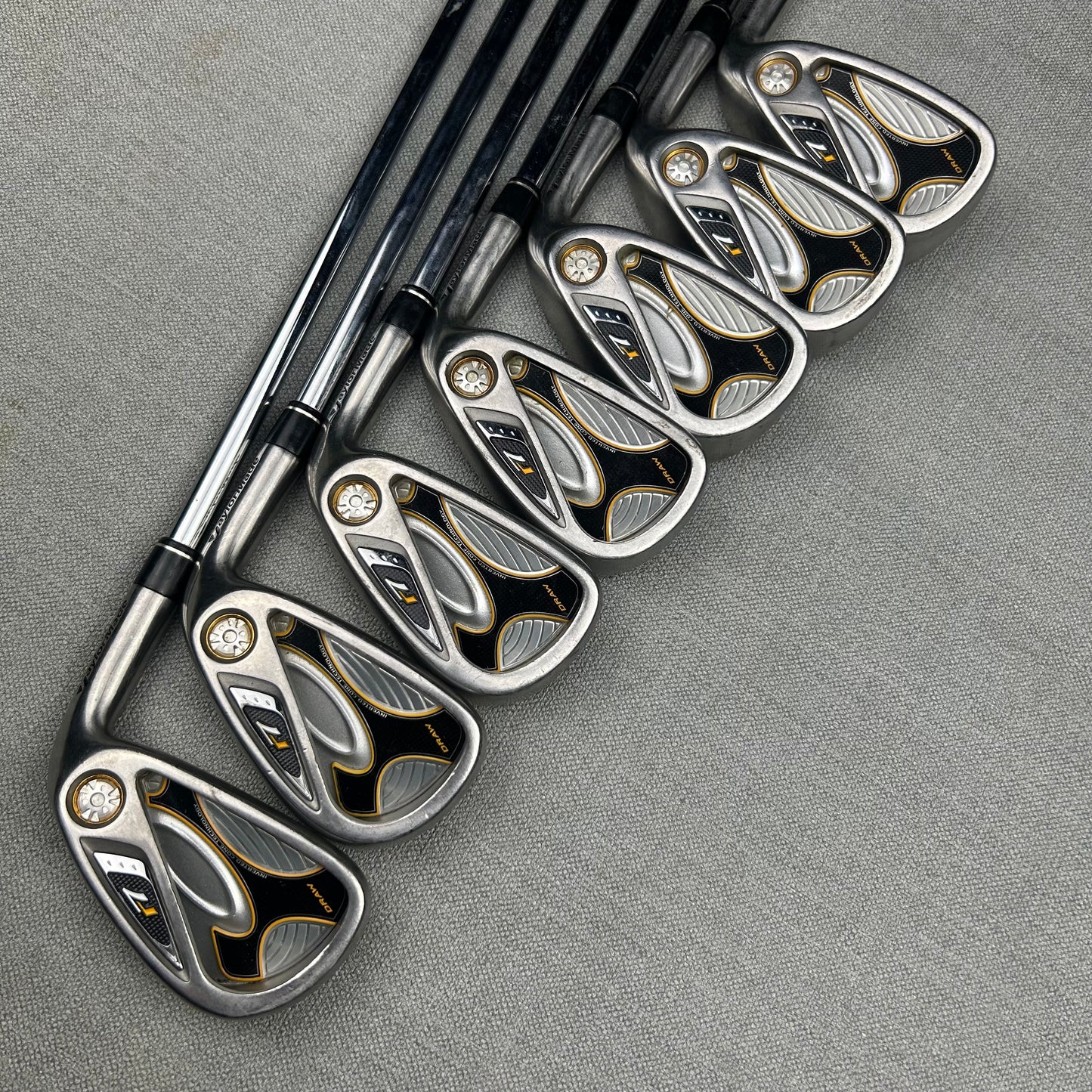 Taylormade R7 Irons / 4-PW - Regular Flex