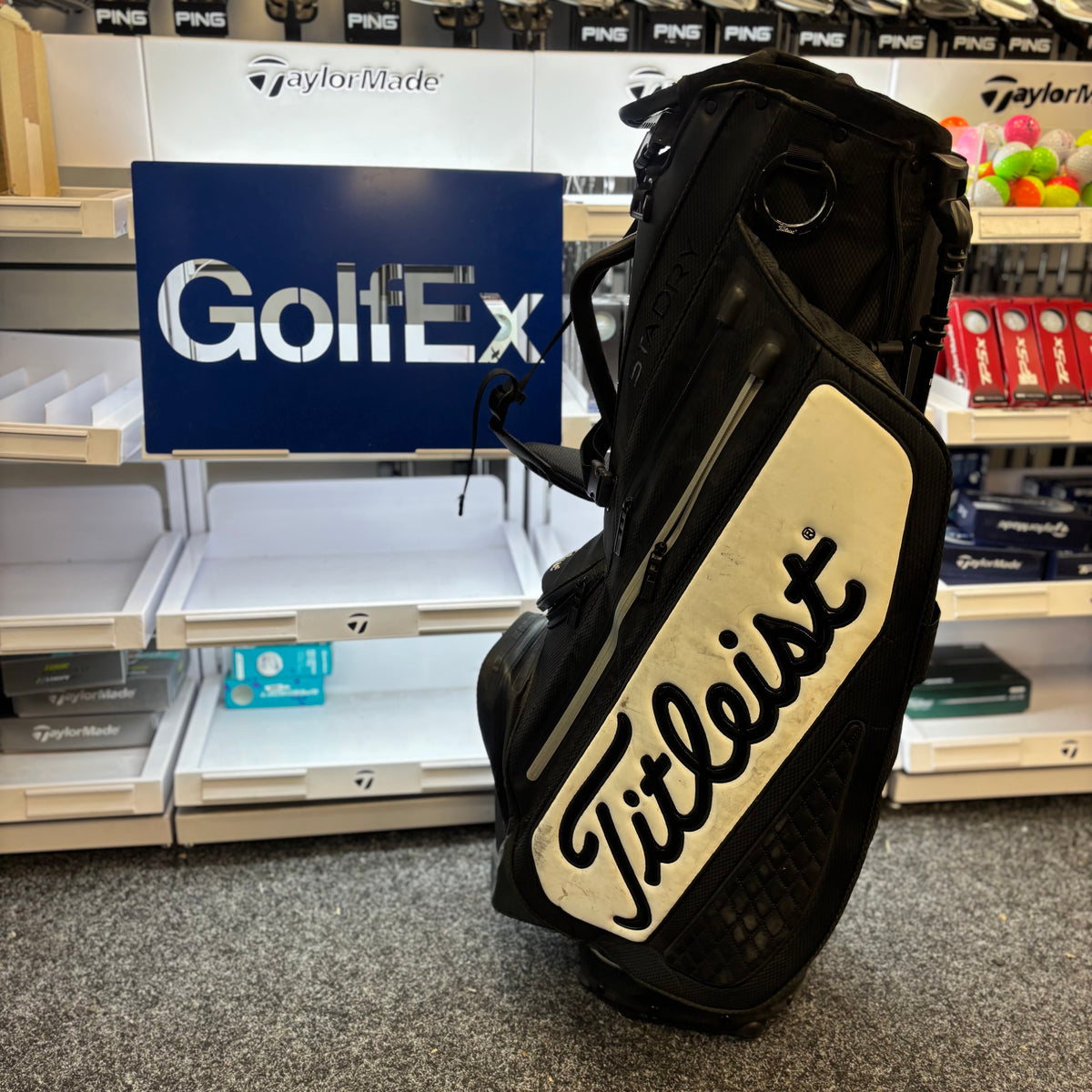 Titleist StaDry Hybrid Carry Bag - Wht/Blk/Red