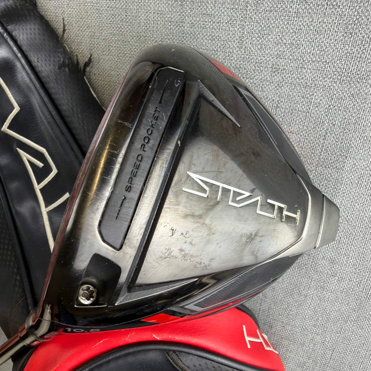 Taylormade Stealth Driver - Regular Flex 50g / 10.5 Degree