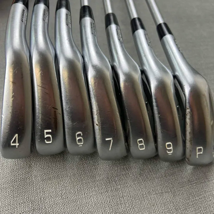 Mizuno JPX900 Forged Irons - KBS C Taper X Flex / 4-PW