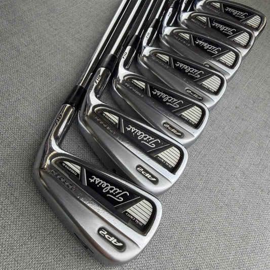 Titliest  AP2 Irons - Regular  Flex / 4-PW