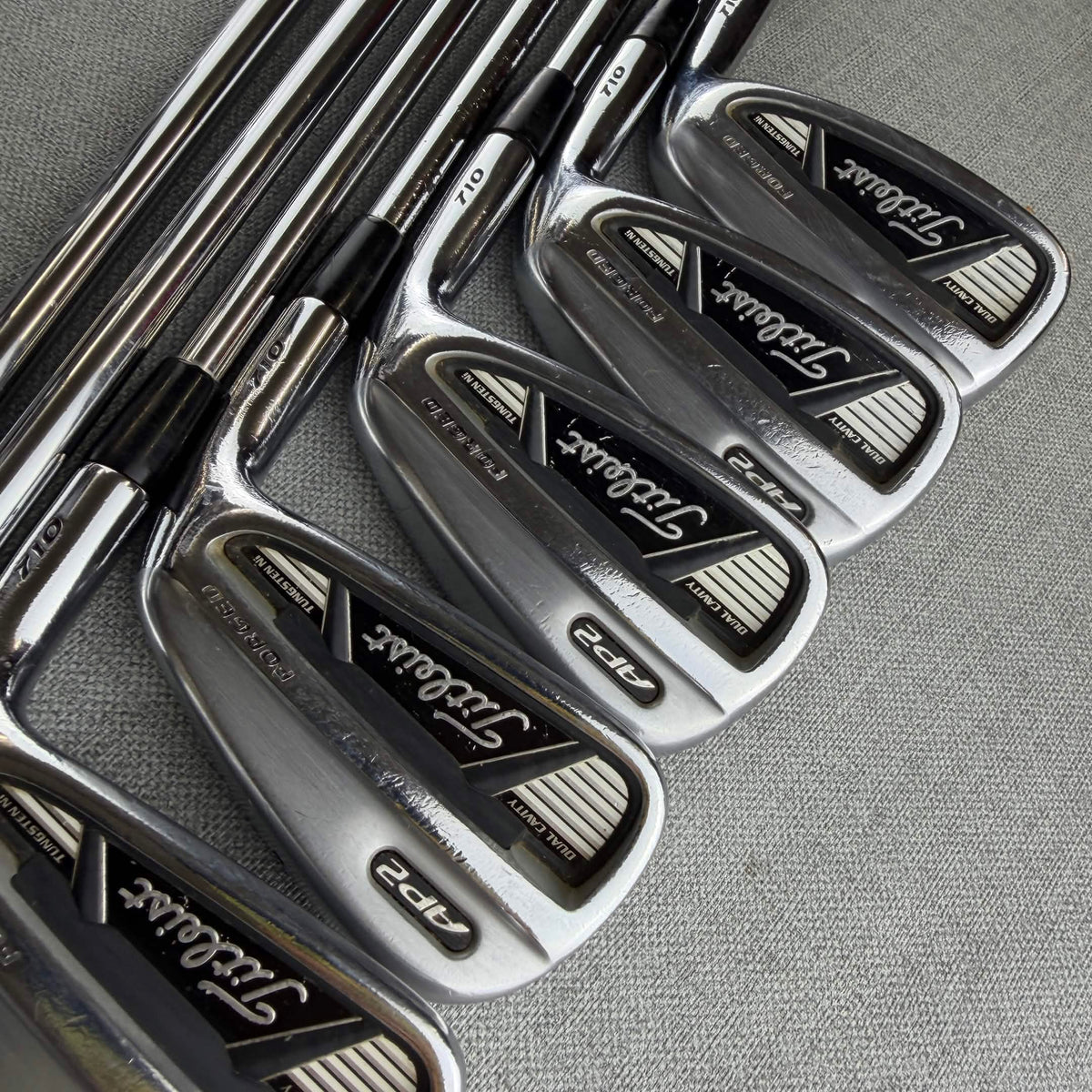 Titliest  AP2 Irons - Regular  Flex / 4-PW