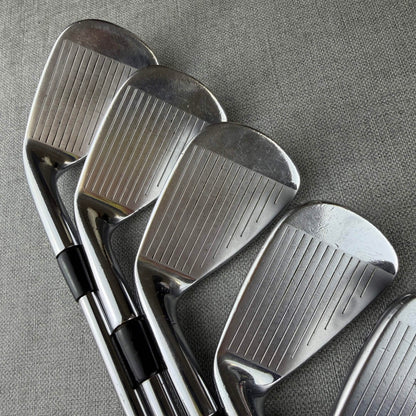 Titliest  AP2 Irons - Regular  Flex / 4-PW