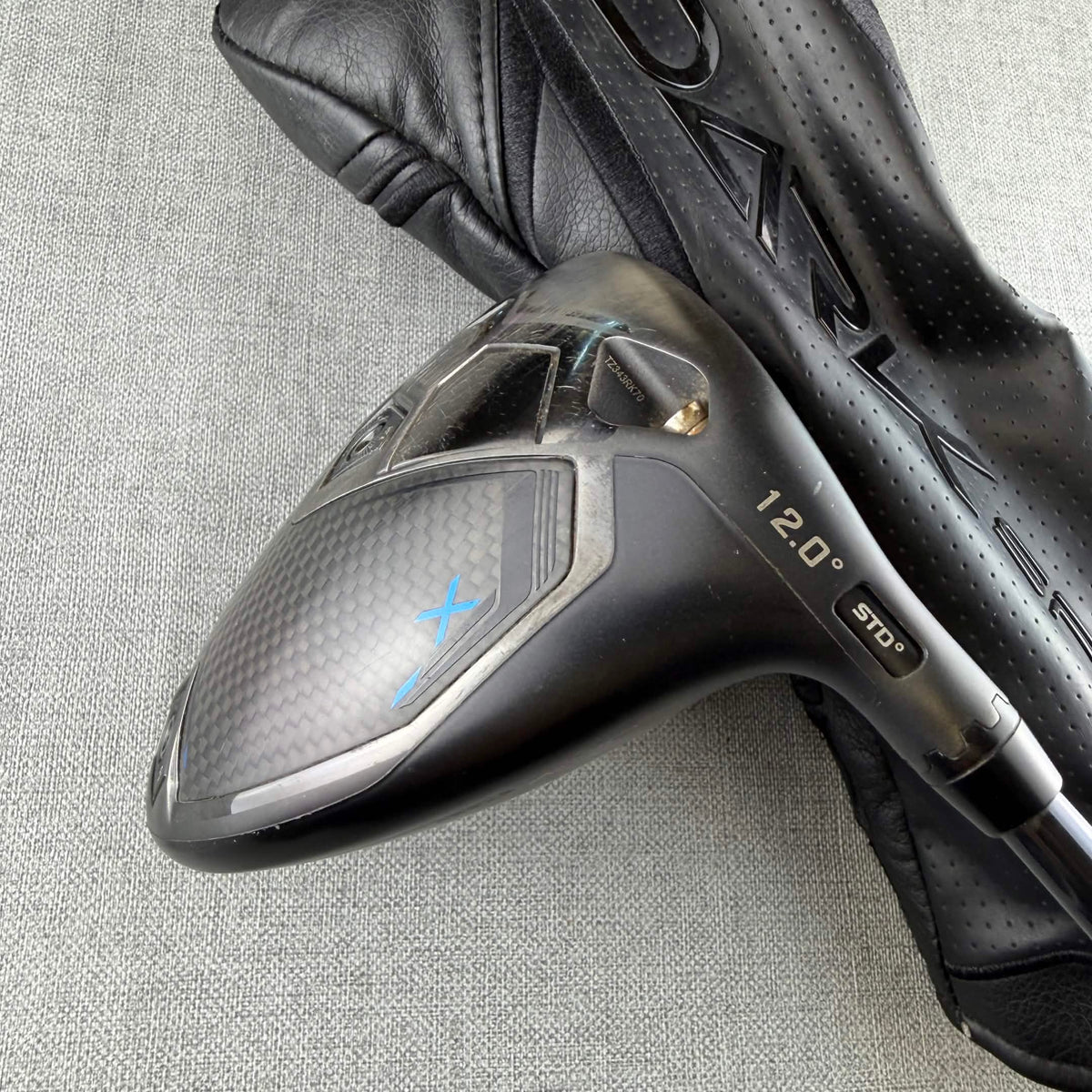 Cobra Darkspeed X Driver - Regular Flex 65g / 12 Degree