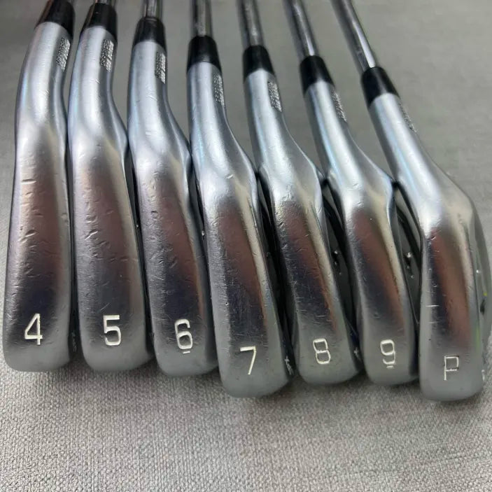 Mizuno JPX900 Forged Irons - Nippon Stiff Flex 105g / 4-PW