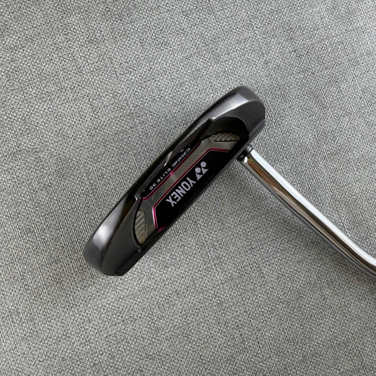 Yonex Ezone Elite 3.0 Putter - 33.5 Inches / Yonex Grip