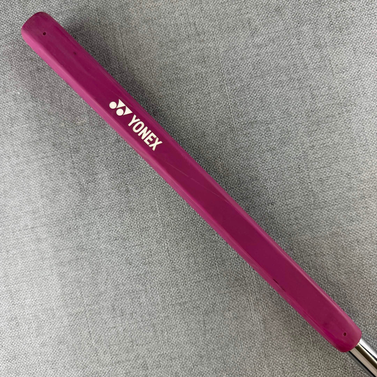 Yonex Ezone Elite 3.0 Putter - 33.5 Inches / Yonex Grip