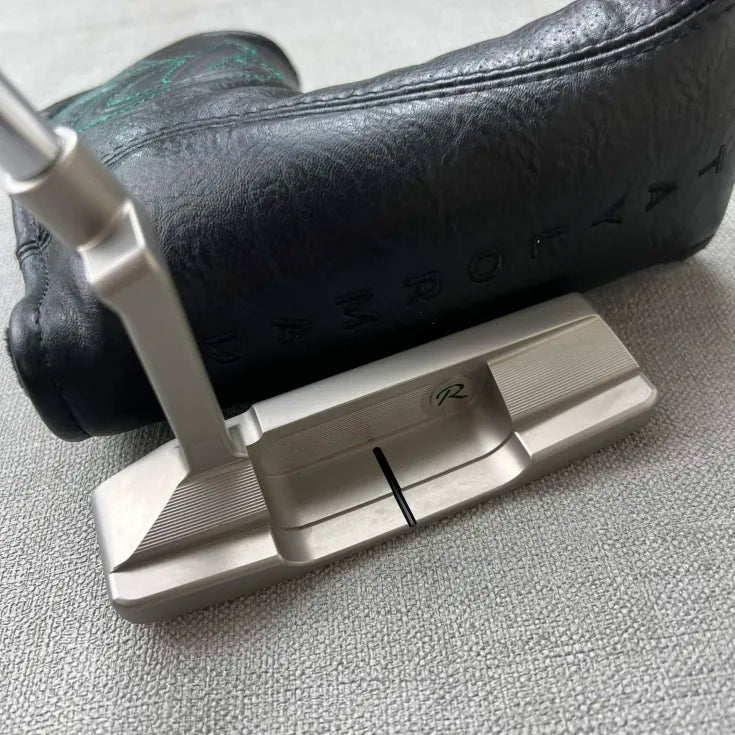 Taylormade TP Reserve Blade Putter - 33 Inches / Original Taylormade Grip