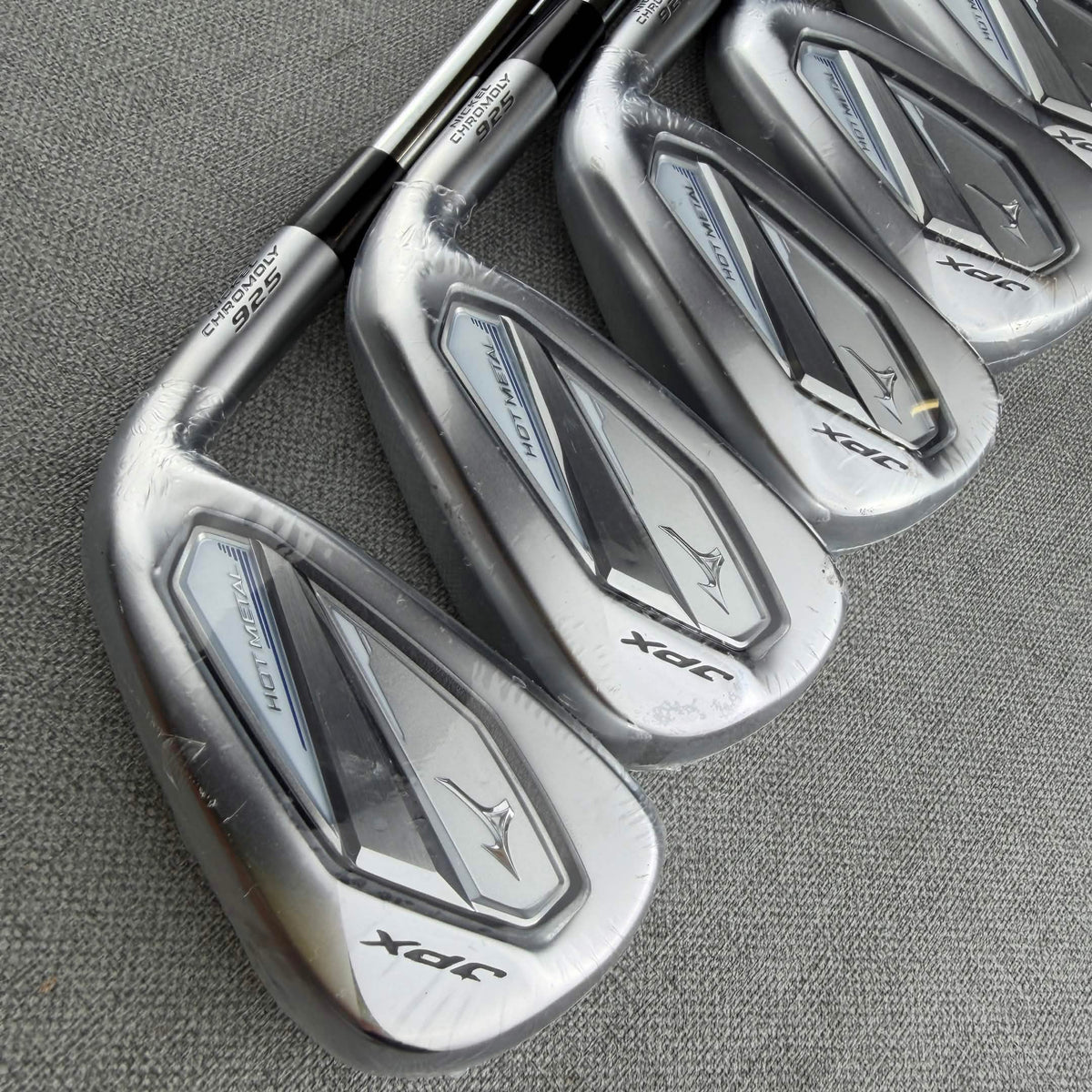 Mizuno JPX 925 Hot Metal Irons - Regular  Flex / 5-PW