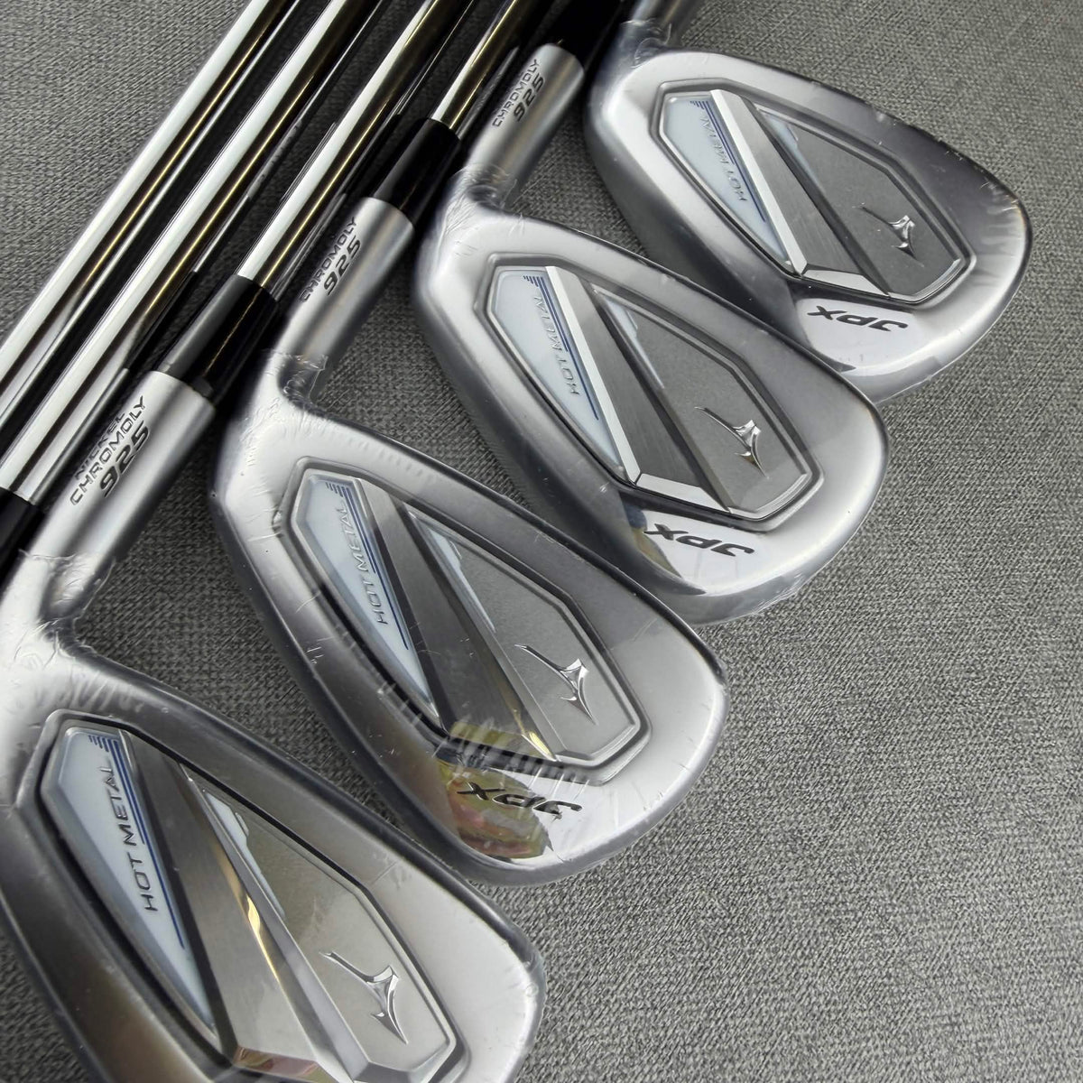 Mizuno JPX 925 Hot Metal Irons - Regular  Flex / 5-PW