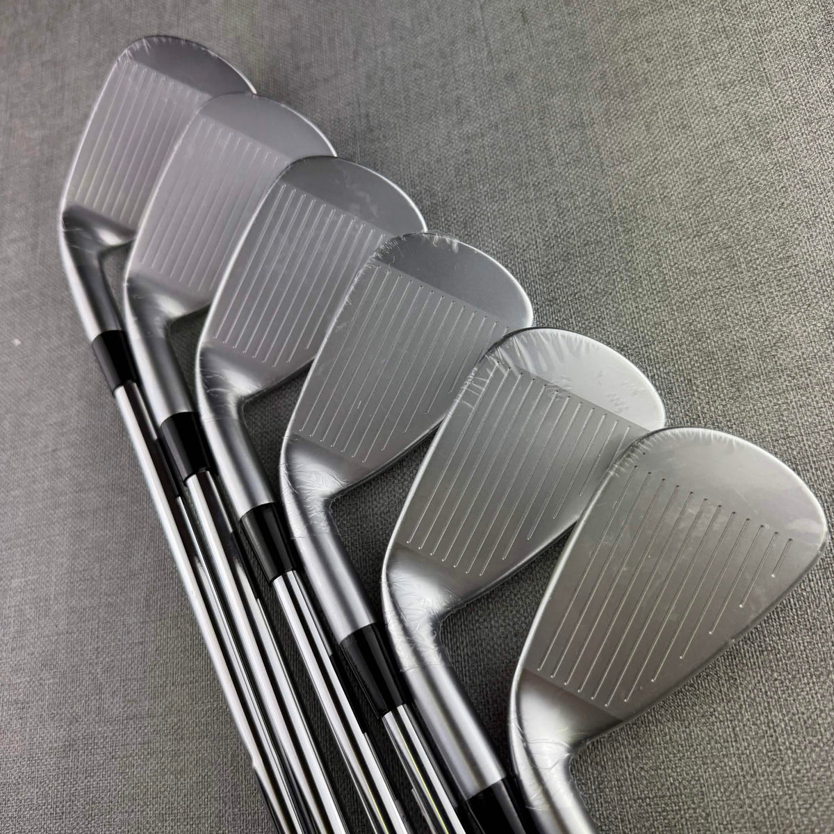Mizuno JPX 925 Hot Metal Irons - Regular  Flex / 5-PW