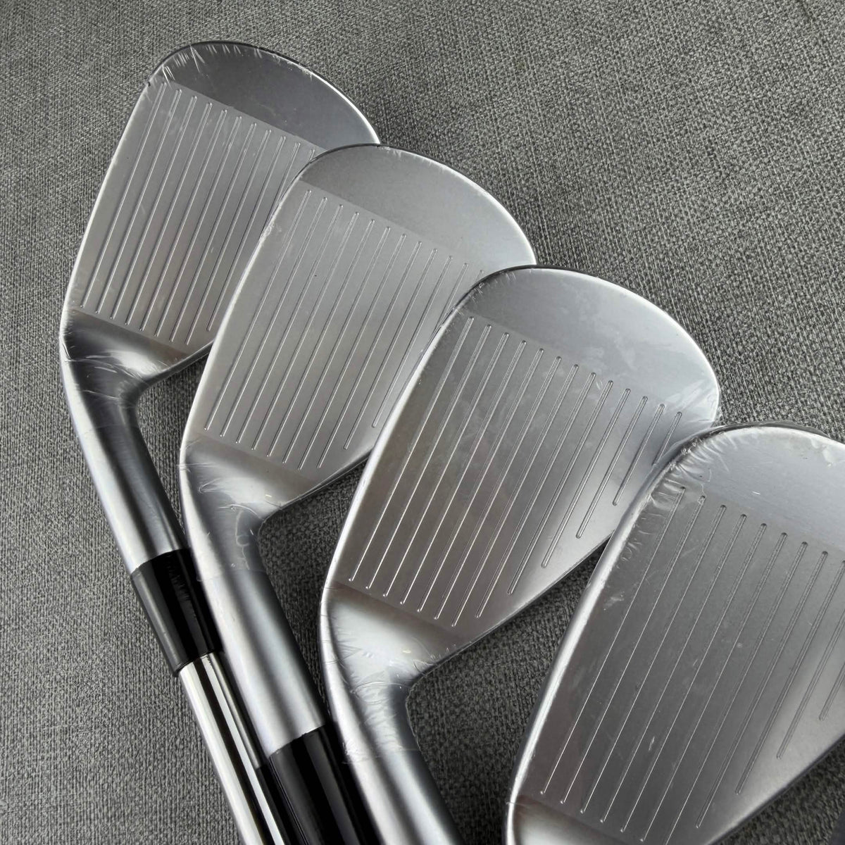 Mizuno JPX 925 Hot Metal Irons - Regular  Flex / 5-PW