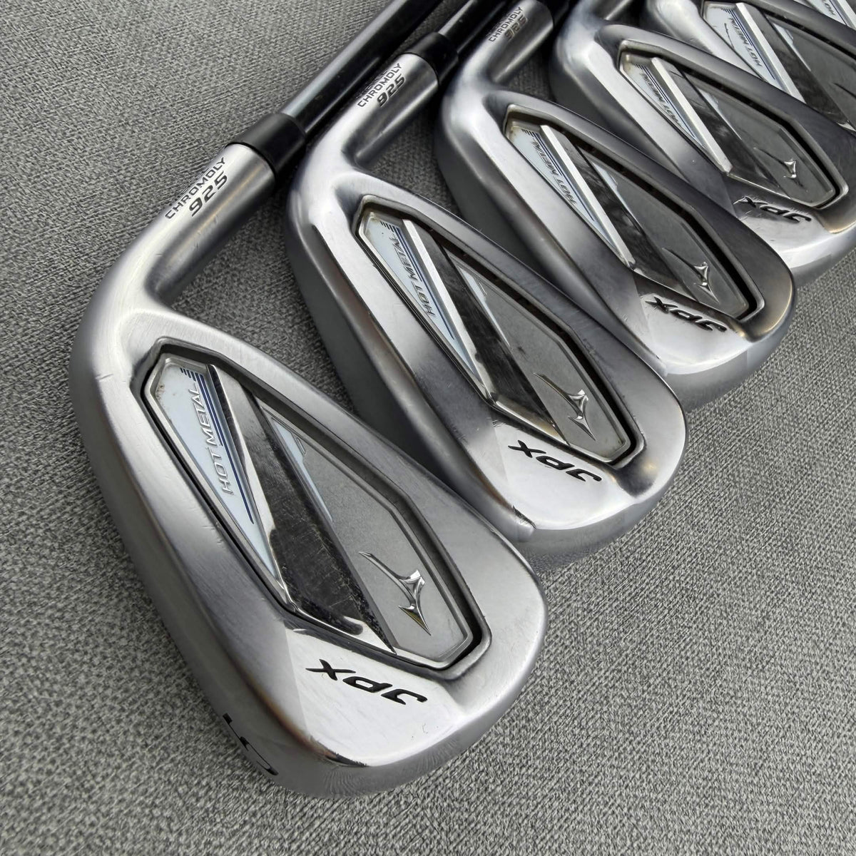 Mizuno JPX925 Hot Metal Irons - Graphite Stiff Flex / 5-PW