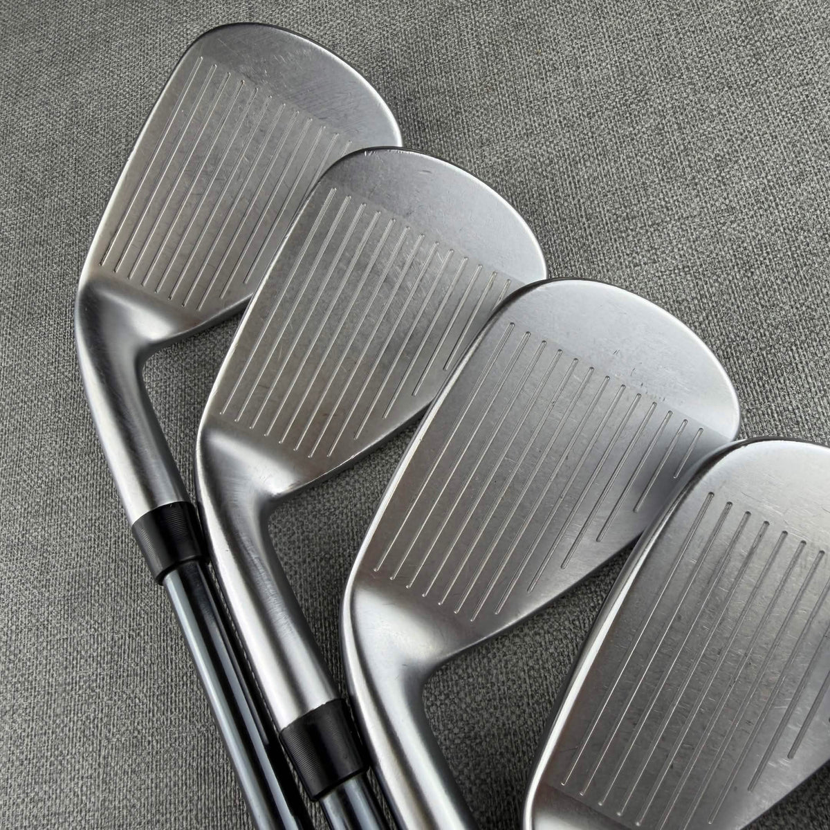 Mizuno JPX925 Hot Metal Irons - Graphite Stiff Flex / 5-PW