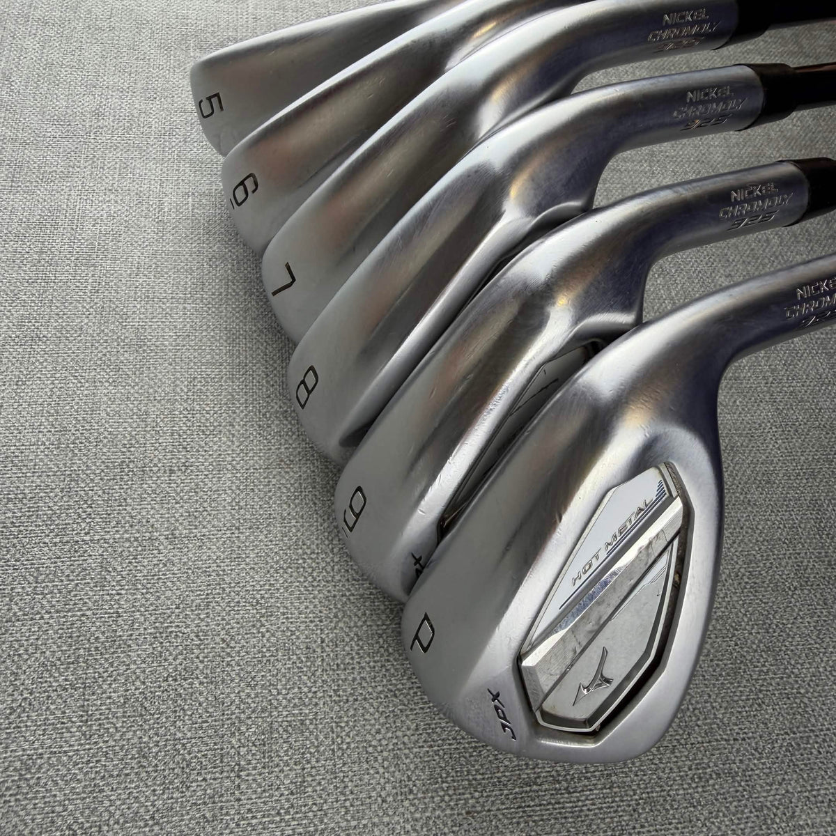 Mizuno JPX925 Hot Metal Irons - Graphite Stiff Flex / 5-PW