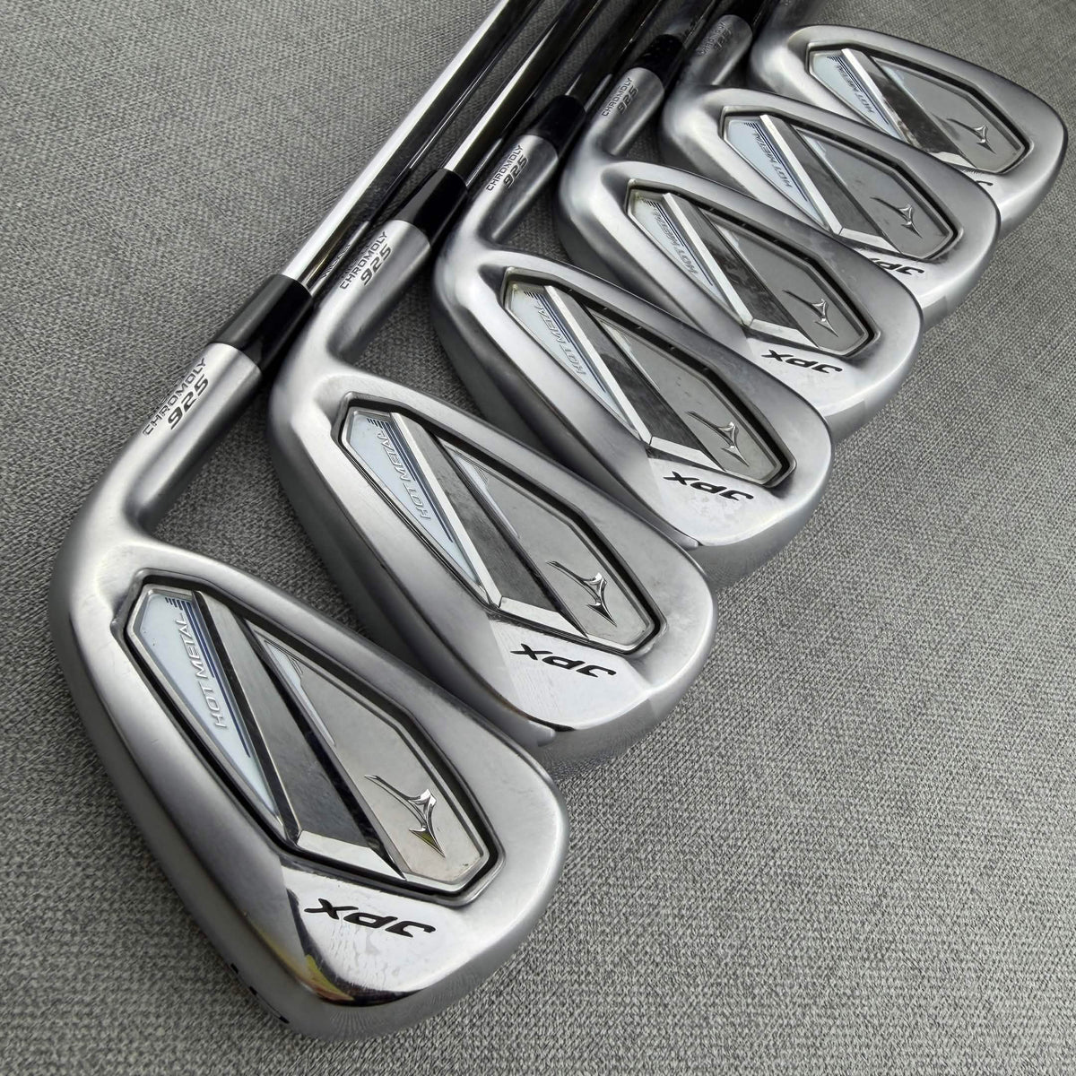 Mizuno JPX925 Hot Metal Irons - Regular  Flex / 5-PW