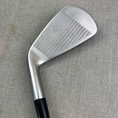 Taylormade P790 Utility 2 Iron - 17 Degree / Stiff Flex Graphite