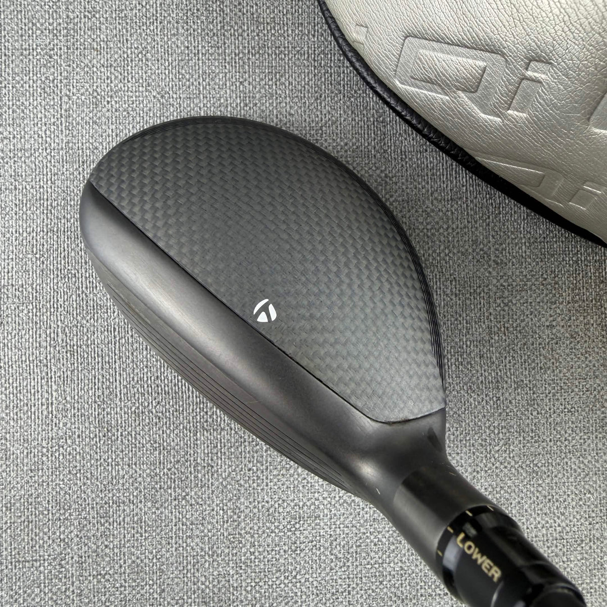 Taylormade  Qi35 Rescue Hybrid - Regular Flex / 22 Degree