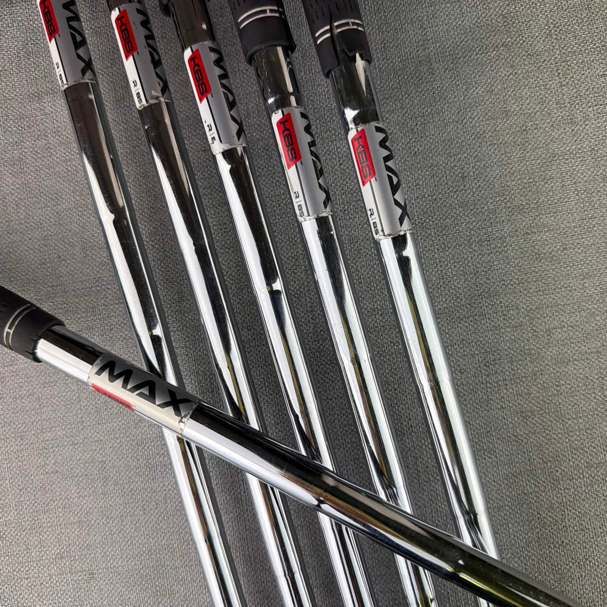 Taylormade  M6 Irons - Regular  Flex / 5-PW