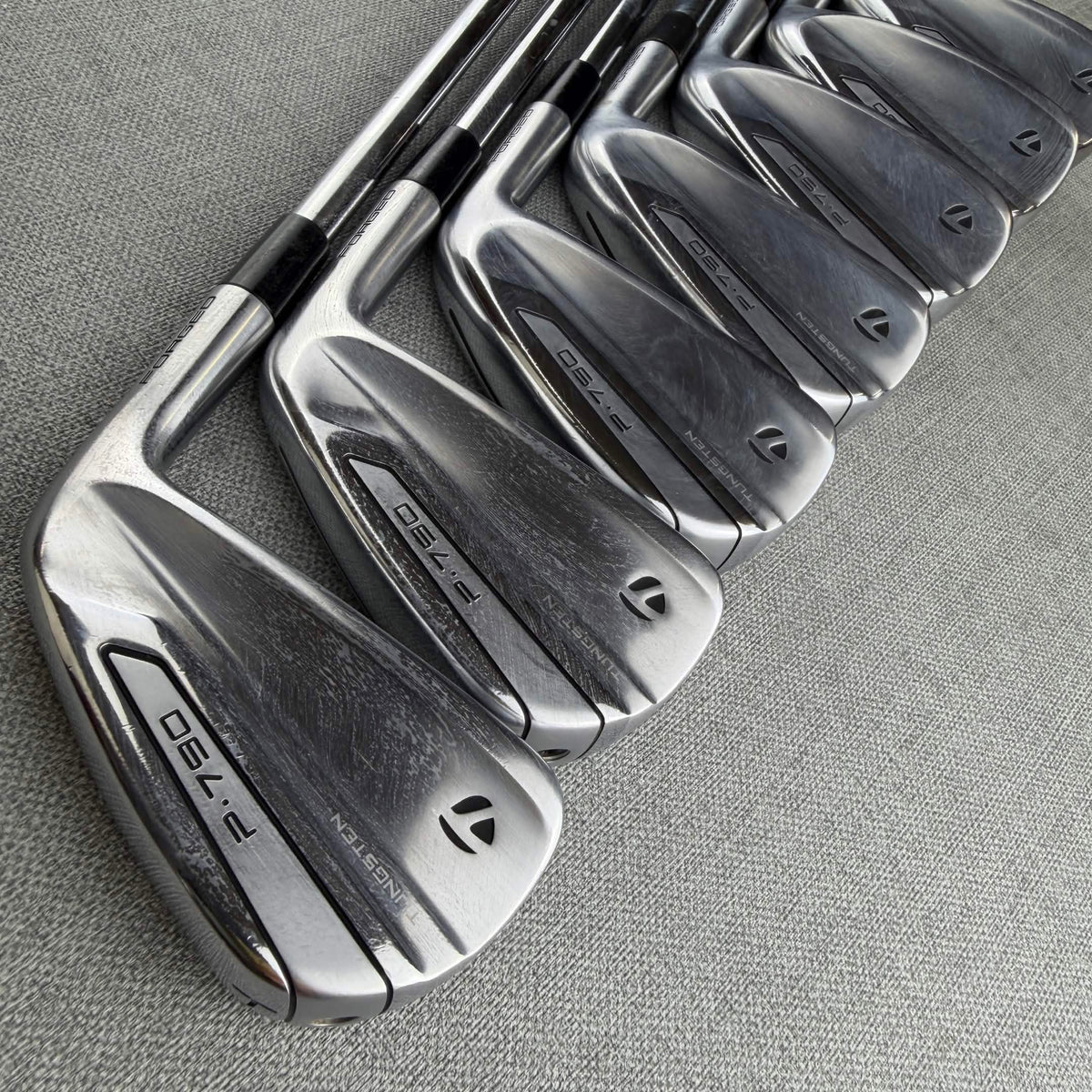 Taylormade  P790 2019 Irons - Regular  Flex / 4-PW