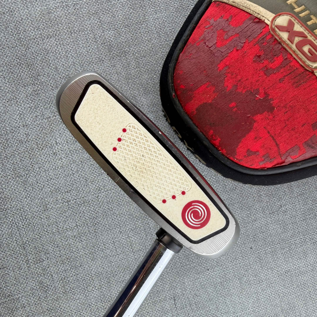 Odyssey White Hot 2-Ball Putter - 35 Inches / Golf Pride Tour SNSR Grip