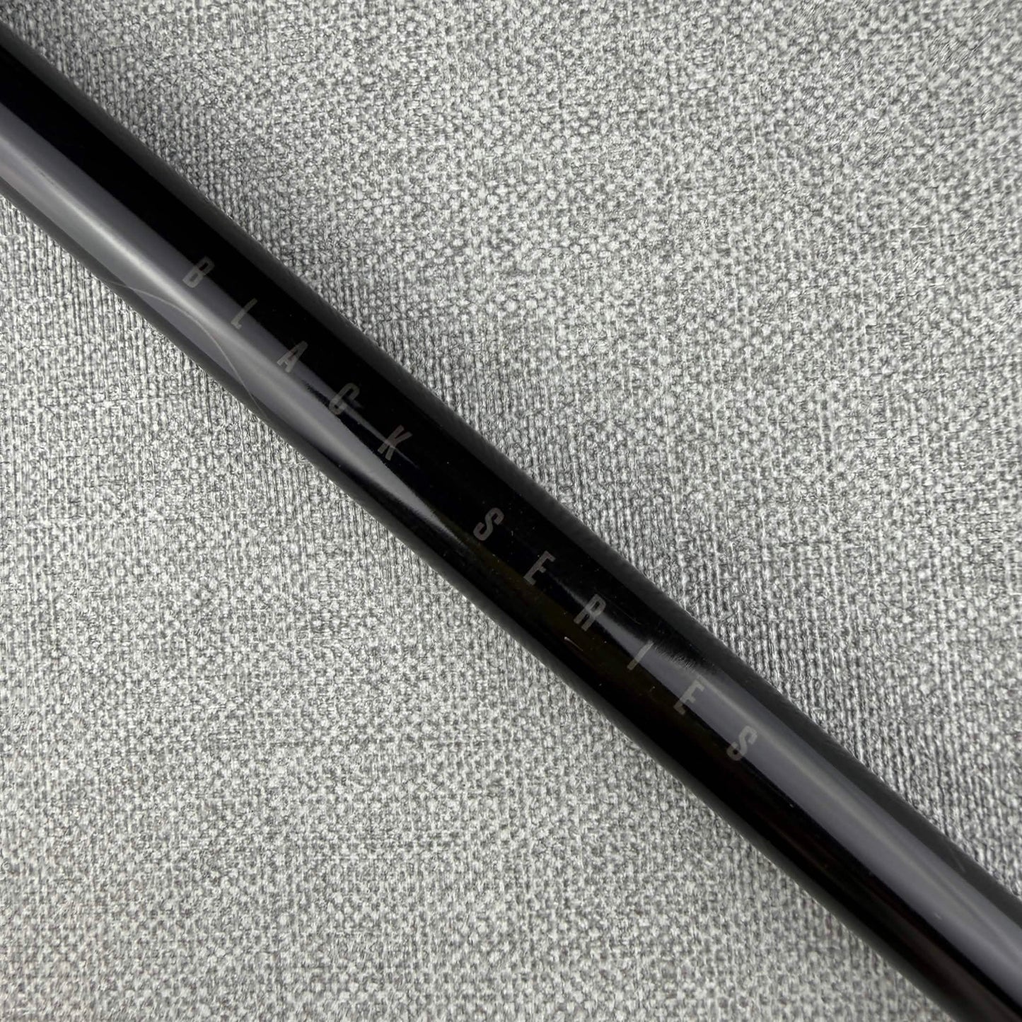 Mitsubishi Kuro Kage Black - 60g Regular / Hybrid / Titleist