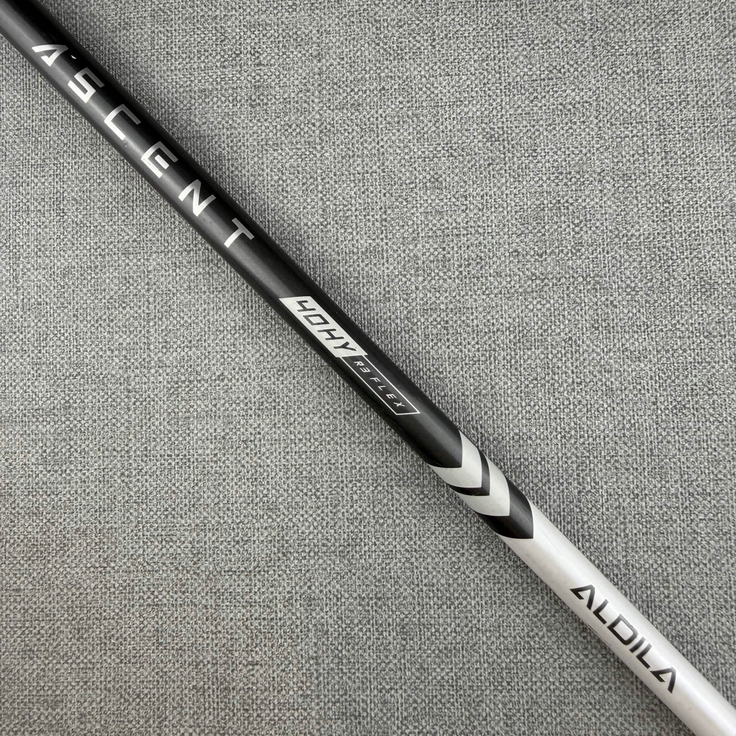 Aldila Ascent  - 40g Senior / Hybrid / Titleist