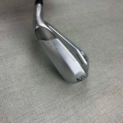 Srixon ZXiU Utility 4 Iron - Regular Flex / 23 Degree