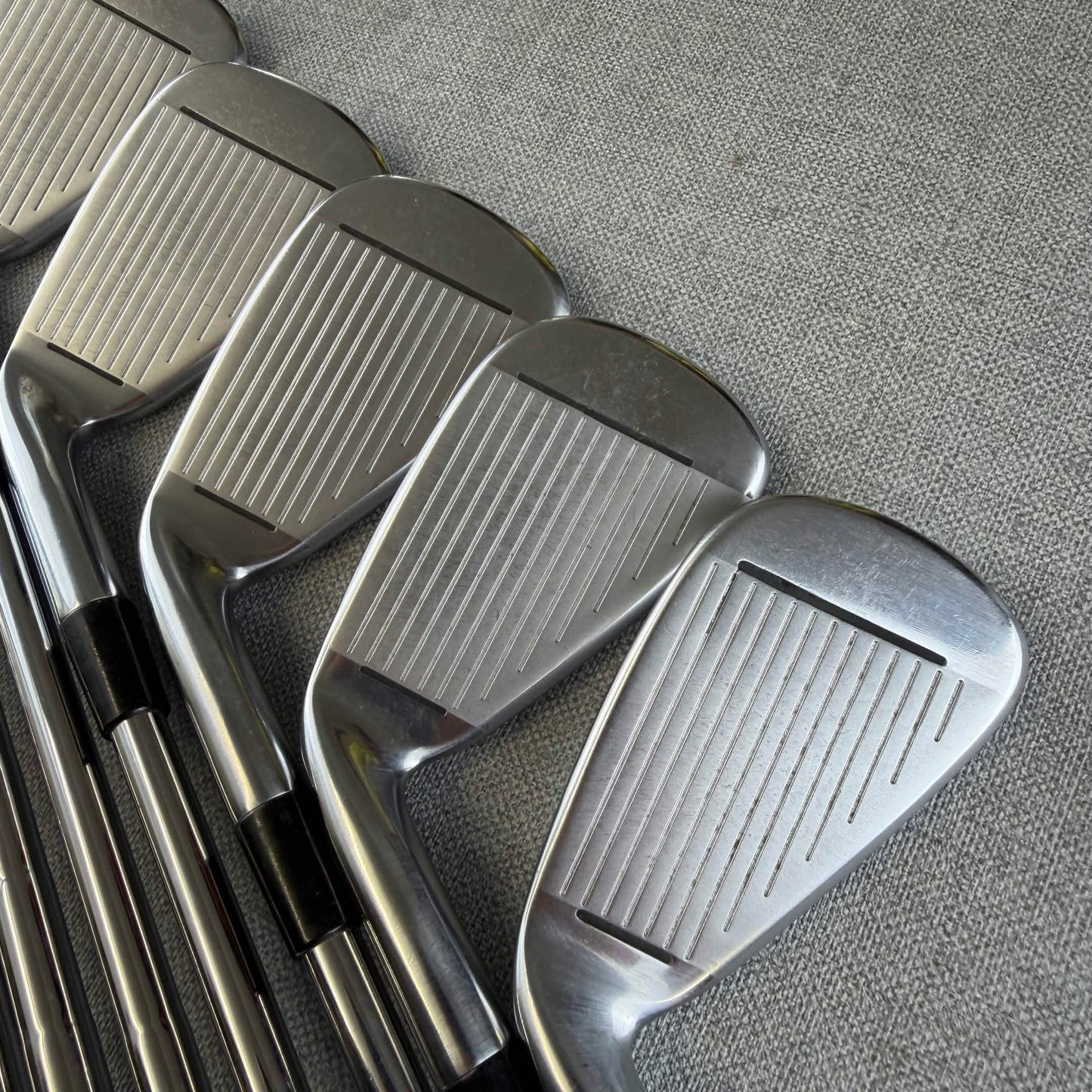 Taylormade  RSi 2 Irons - Stiff Flex / 3-PW